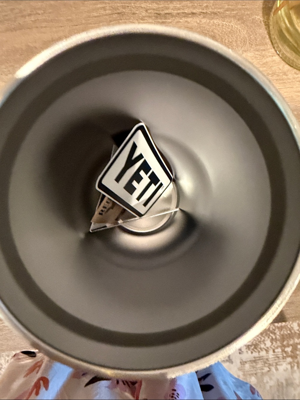 Yeti Rambler 30 oz Tumbler - Black with Stainless Accents - Picture 4 of 4